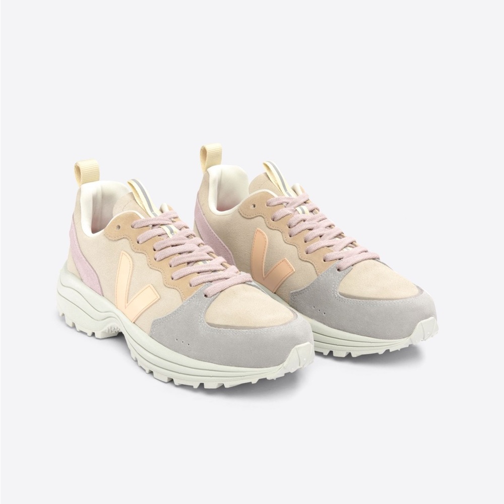 Veja- VENTURI SUEDE ALMOND PEACH MULTICO size 7